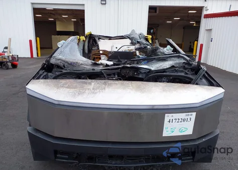 2024 Tesla Cybertruck All-Wheel Drive из США, поврежденный, VIN 7G2CEHED8RA011149